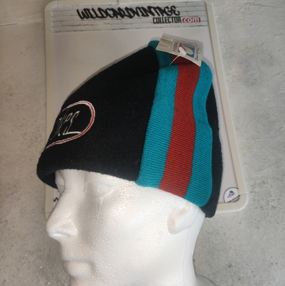 From 1997! Vancouver Grizzlies NBA beanie SKULLCAP - Picture 7 of 11